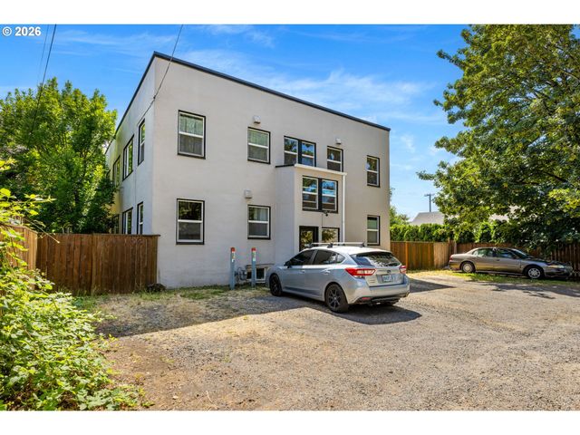 4763 N LOMBARD St 5, Portland, OR 97203