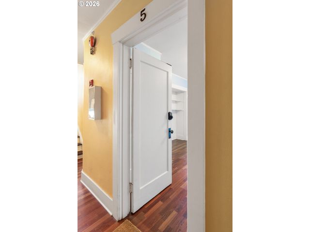 4763 N LOMBARD St 5, Portland, OR 97203