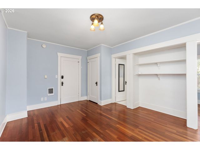 4763 N LOMBARD St 5, Portland, OR 97203