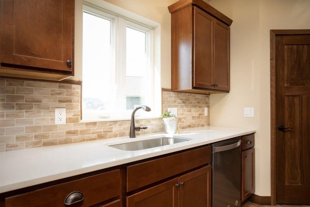 1378 Bunker Hill Drive, Sun Prairie, WI 53590