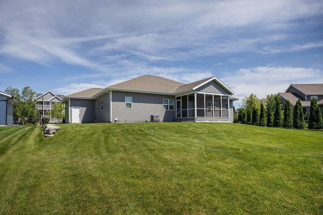 1378 Bunker Hill Drive, Sun Prairie, WI 53590