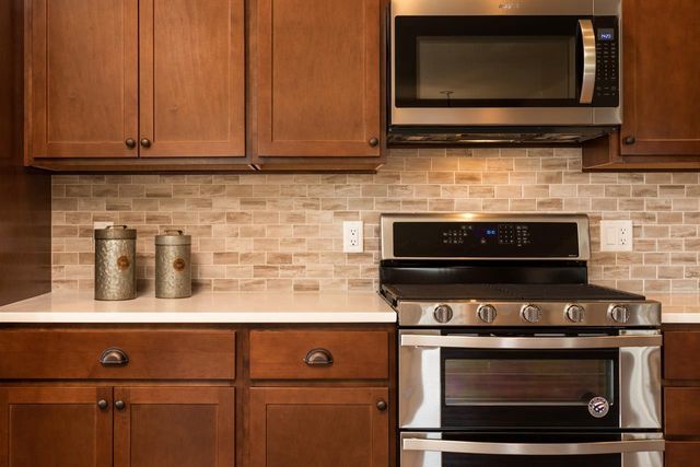 1378 Bunker Hill Drive, Sun Prairie, WI 53590