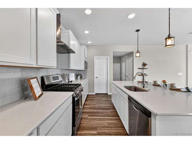 9647 Vistas Park Dr, Peyton, CO 80831