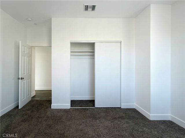 1489 Atlantic Avenue, Long Beach, CA 90813