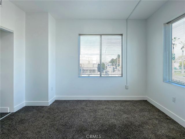 1489 Atlantic Avenue, Long Beach, CA 90813