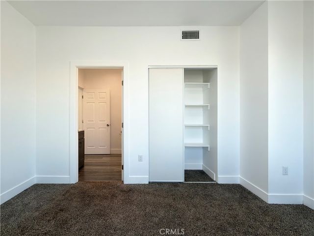 1489 Atlantic Avenue, Long Beach, CA 90813