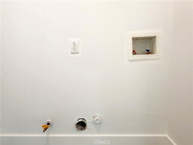 1489 Atlantic Avenue, Long Beach, CA 90813