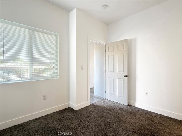 1489 Atlantic Avenue, Long Beach, CA 90813