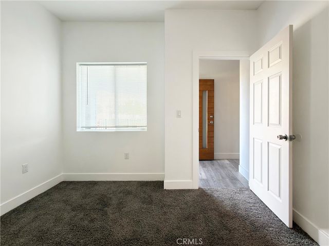 1489 Atlantic Avenue, Long Beach, CA 90813