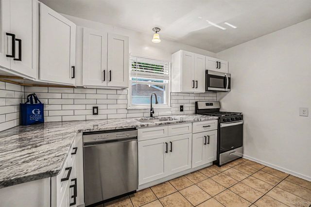 2259 Avon Street, Saginaw, MI 48602