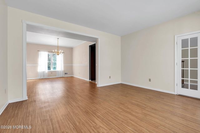 30 Gristmill Road, Howell, NJ 07731