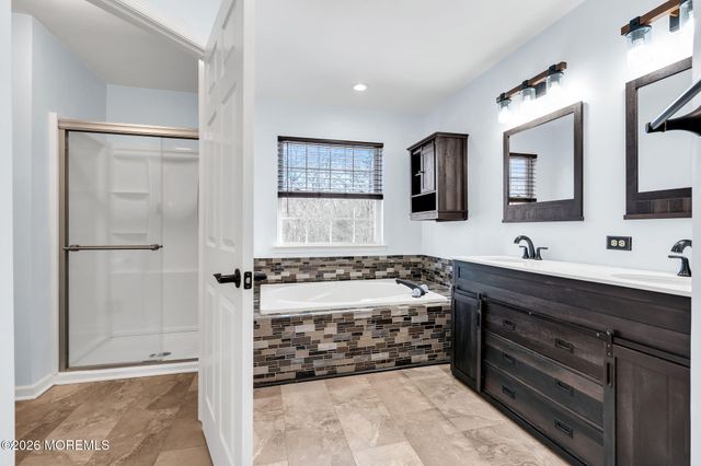 30 Gristmill Road, Howell, NJ 07731