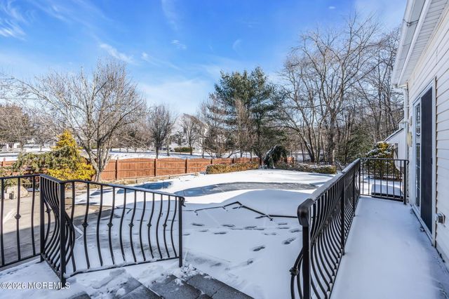 30 Gristmill Road, Howell, NJ 07731