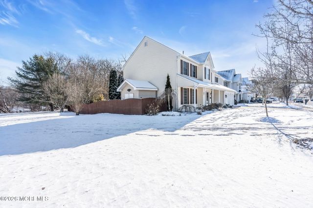 30 Gristmill Road, Howell, NJ 07731