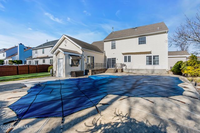 30 Gristmill Road, Howell, NJ 07731