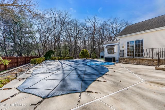 30 Gristmill Road, Howell, NJ 07731