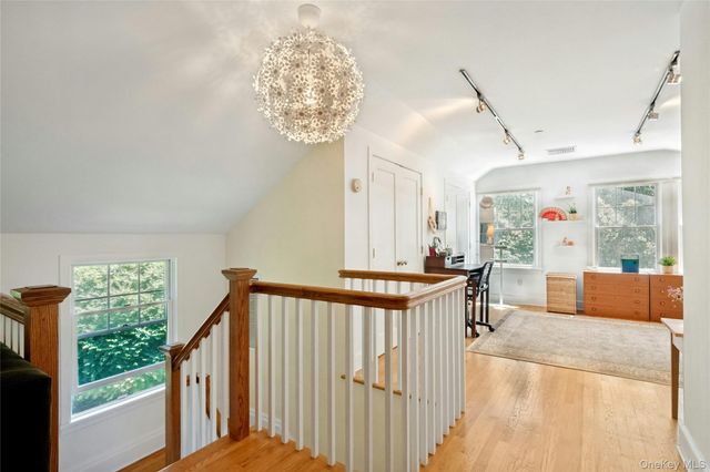 11 Sarven Court, Tarrytown, NY 10591