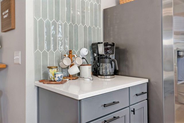 1109 W Scenic Hills Drive, Nixa, MO 65714