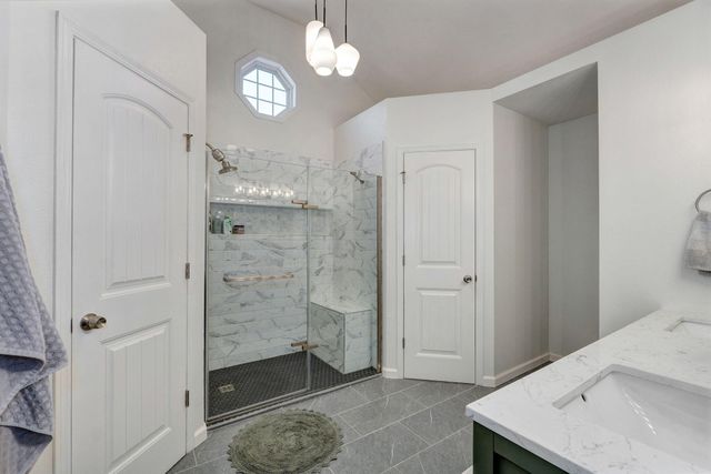 1109 W Scenic Hills Drive, Nixa, MO 65714