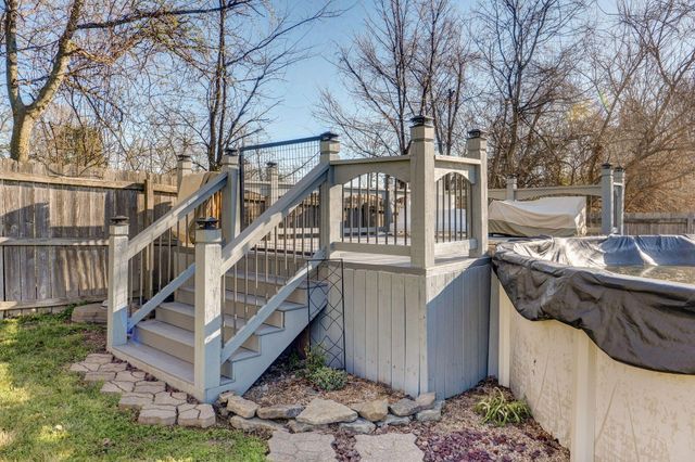 1109 W Scenic Hills Drive, Nixa, MO 65714