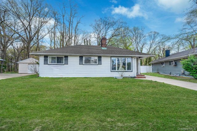 243 Coventry Road S, West Hempstead, NY 11552