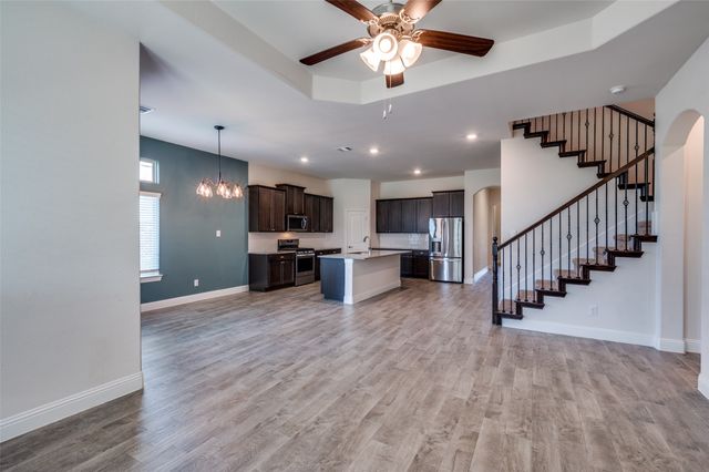 11117 Klondike Lane, Aubrey, TX 76227