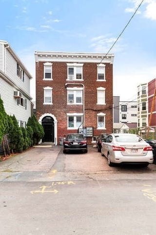 6 Bedford 1R, Somerville, MA 02143