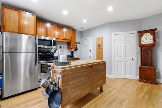 6 Bedford 1R, Somerville, MA 02143