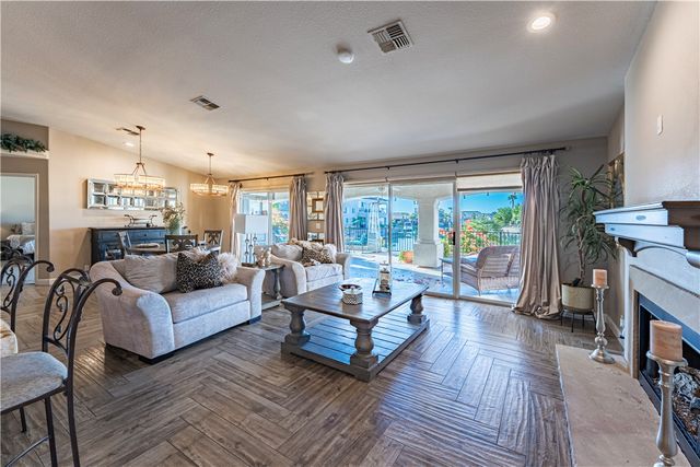 2068 E Los Lago Dr, Fort Mohave, AZ 86426