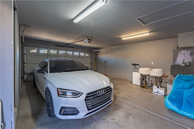 2068 E Los Lago Dr, Fort Mohave, AZ 86426