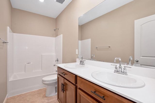 9081 Royal Gorge Loop, Roseville, CA 95747
