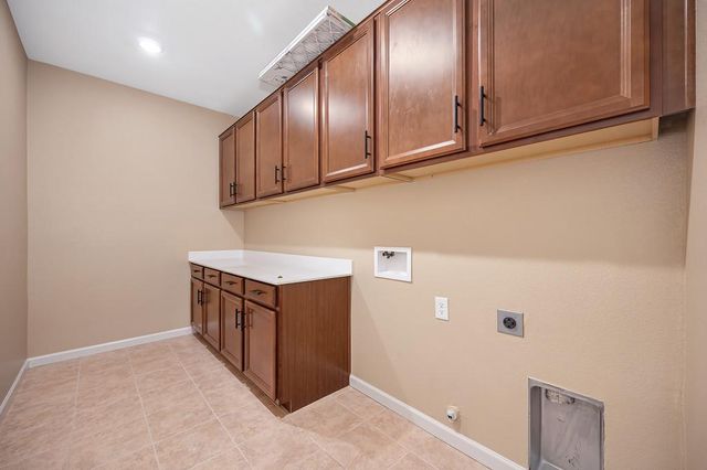 9081 Royal Gorge Loop, Roseville, CA 95747