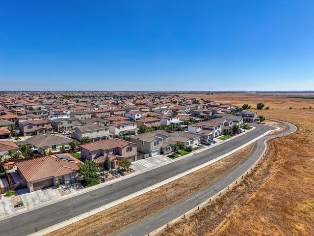 9081 Royal Gorge Loop, Roseville, CA 95747