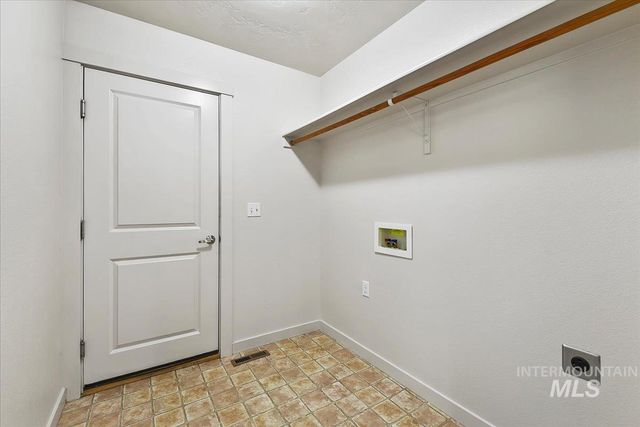 4588 N Price Ave, Meridian, ID 83646
