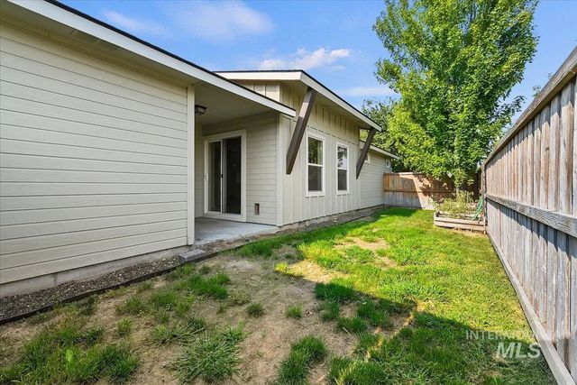 4588 N Price Ave, Meridian, ID 83646