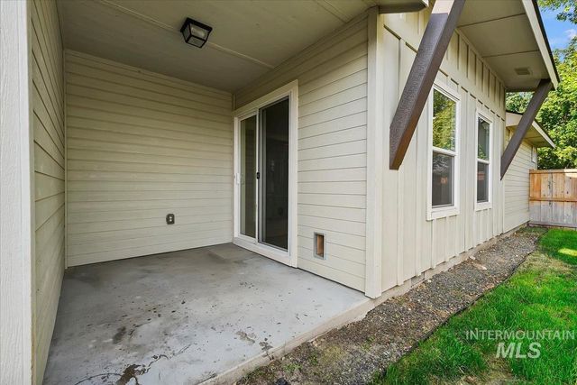 4588 N Price Ave, Meridian, ID 83646