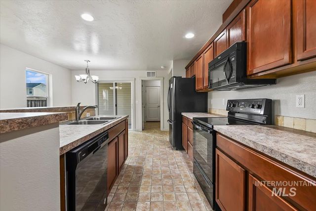 4588 N Price Ave, Meridian, ID 83646