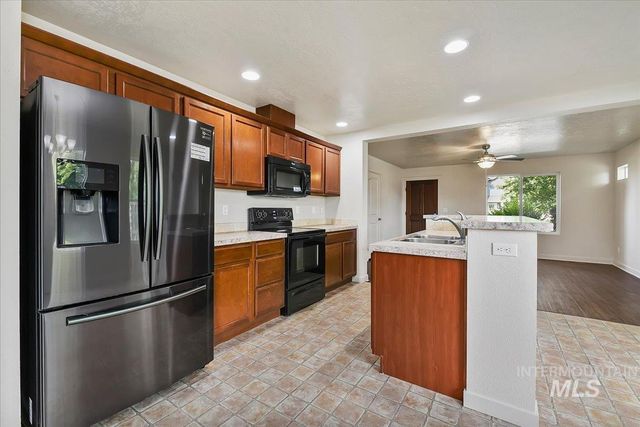 4588 N Price Ave, Meridian, ID 83646