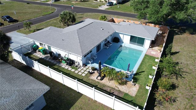 2 GOLFVIEW ROAD, Rotonda West, FL 33947