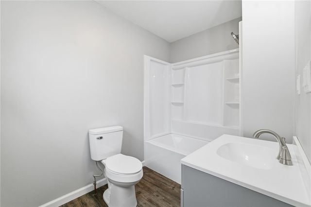 2104 Pulaski Road, Neshannock Twp, PA 16105