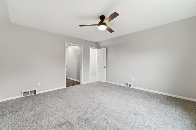 2104 Pulaski Road, Neshannock Twp, PA 16105