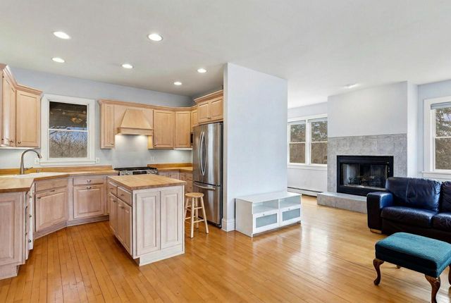 11004 Range Line ROAD, Mequon, WI 53092