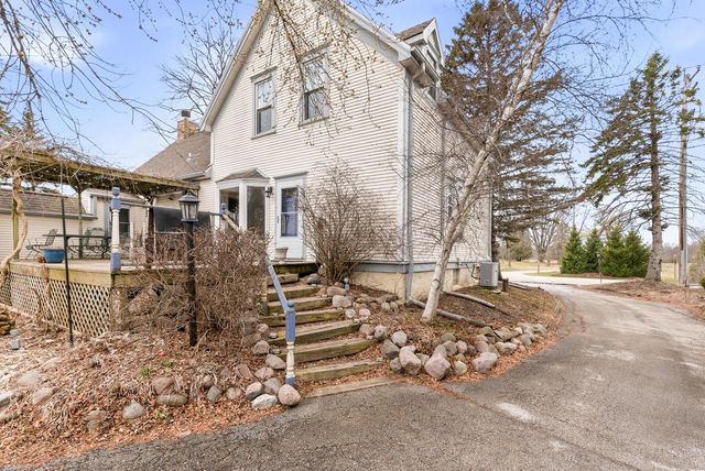 11004 Range Line ROAD, Mequon, WI 53092