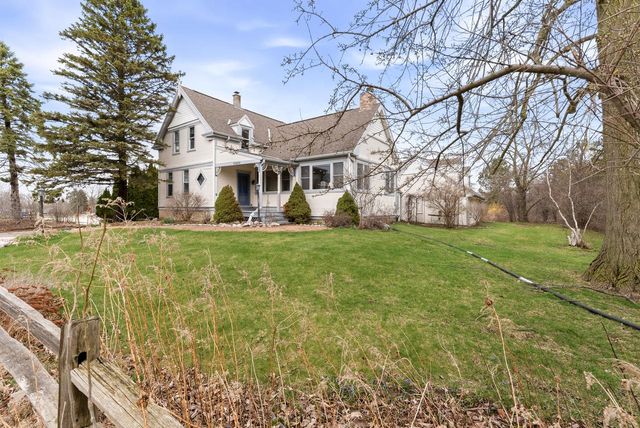 11004 Range Line ROAD, Mequon, WI 53092