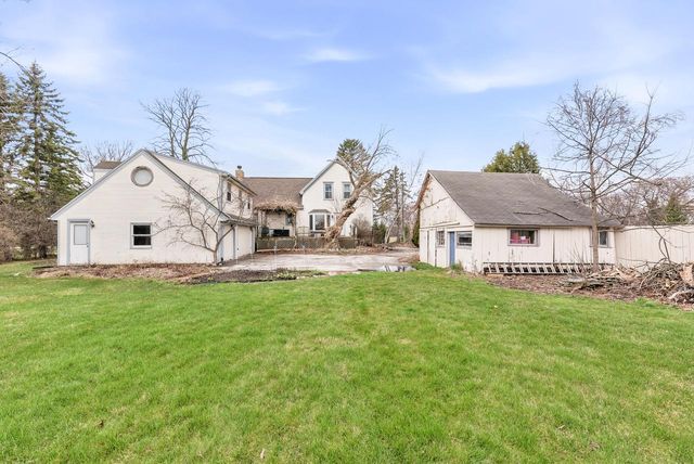 11004 Range Line ROAD, Mequon, WI 53092
