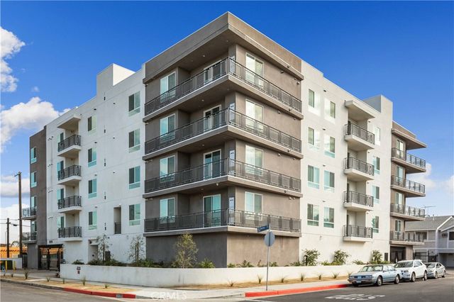 11714 Archwood Street 204, North Hollywood, CA 91606