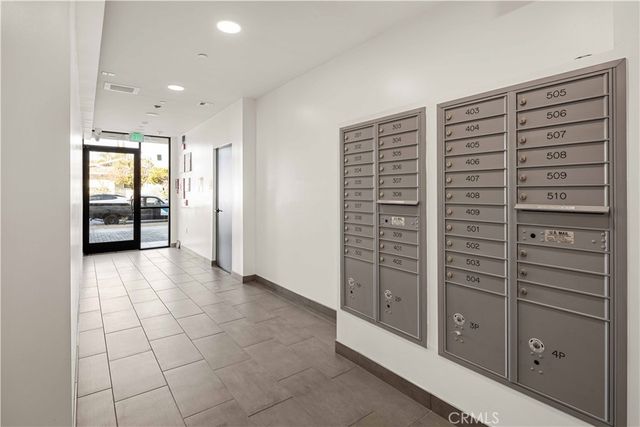 11714 Archwood Street 204, North Hollywood, CA 91606