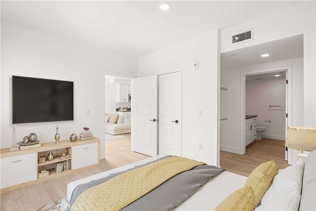 11714 Archwood Street 204, North Hollywood, CA 91606