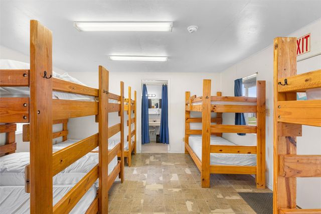 1115 County Rd 307, Alleyton, TX 78935