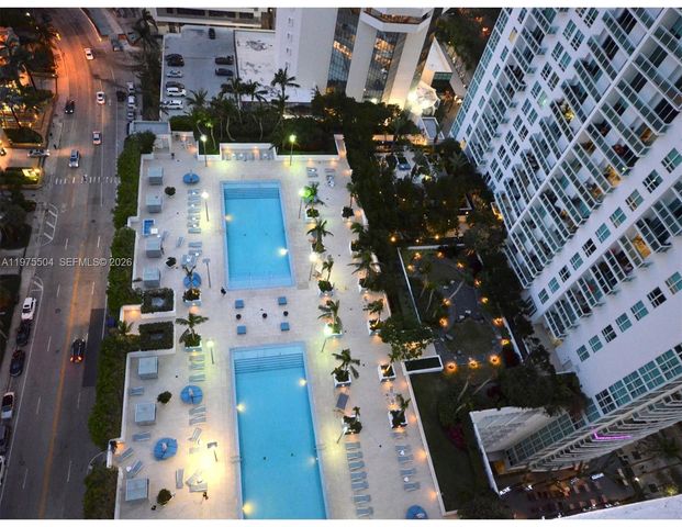 950 Brickell Bay Dr 3109, Miami, FL 33131